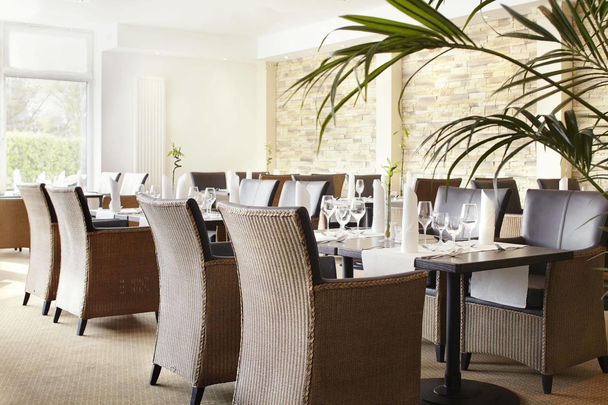 Nordica Hotel Friesenhof Büsum Exteriör bild