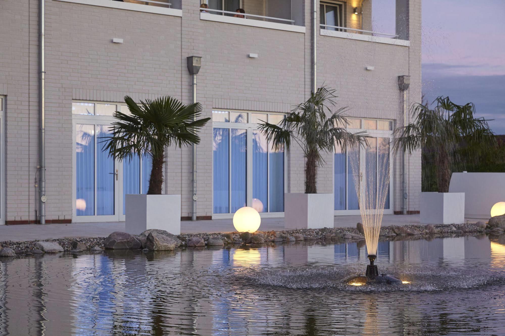 Nordica Hotel Friesenhof Büsum Exteriör bild